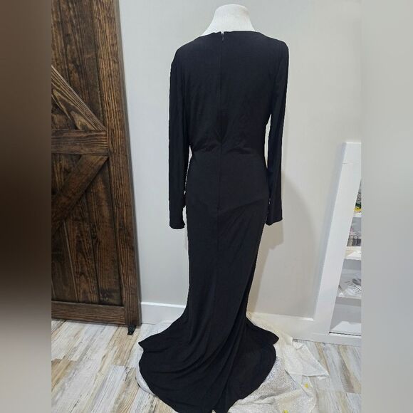 Mac Duggal 26686 Embellished Jersey Long Sleeve Ruched Gown NWT size 8 Black - Picture 5 of 7